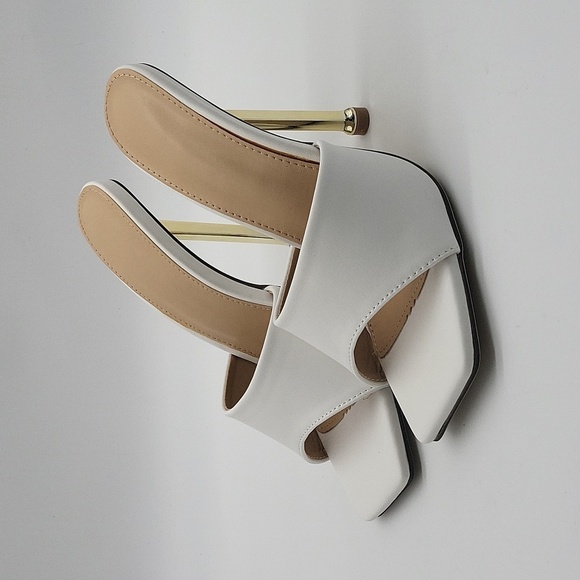 815- Mique Women's Sandals Heels White Color Size 6.5 NWT - Picture 3 of 9